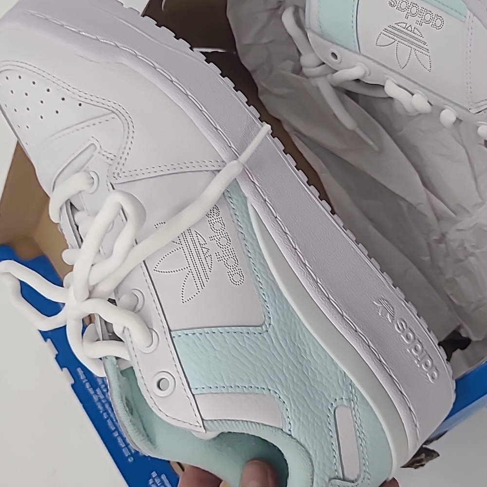 NWT Adidas forum bold womens size 9 white & light blue platform - Picture 4 of 8